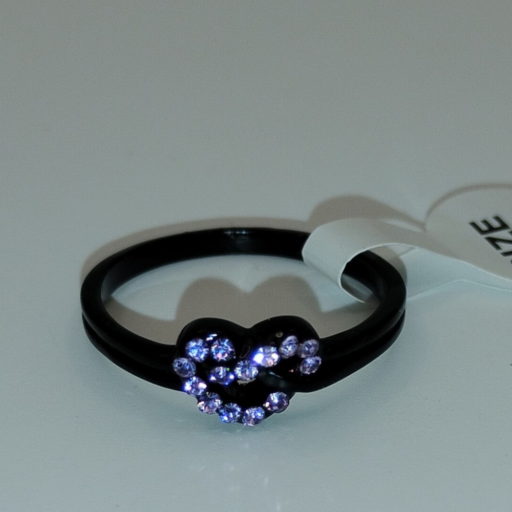 💜💜Black Ring with Purple Infinity Heart Rhinestones Design💜💜🎁 - Picture 3 of 4